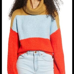 NWOT || Woven Heart || large